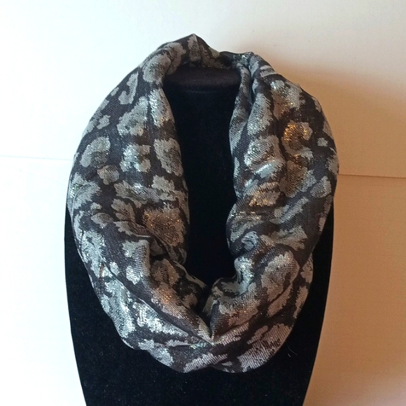 Charming Charlie's black and silver circle scarf. - Picture 4 of 9